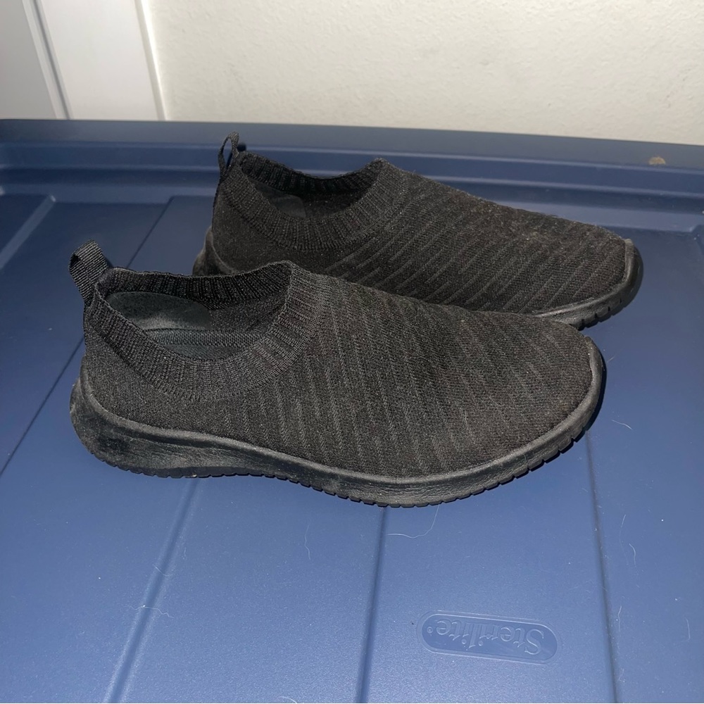 Slip on non slip shoes